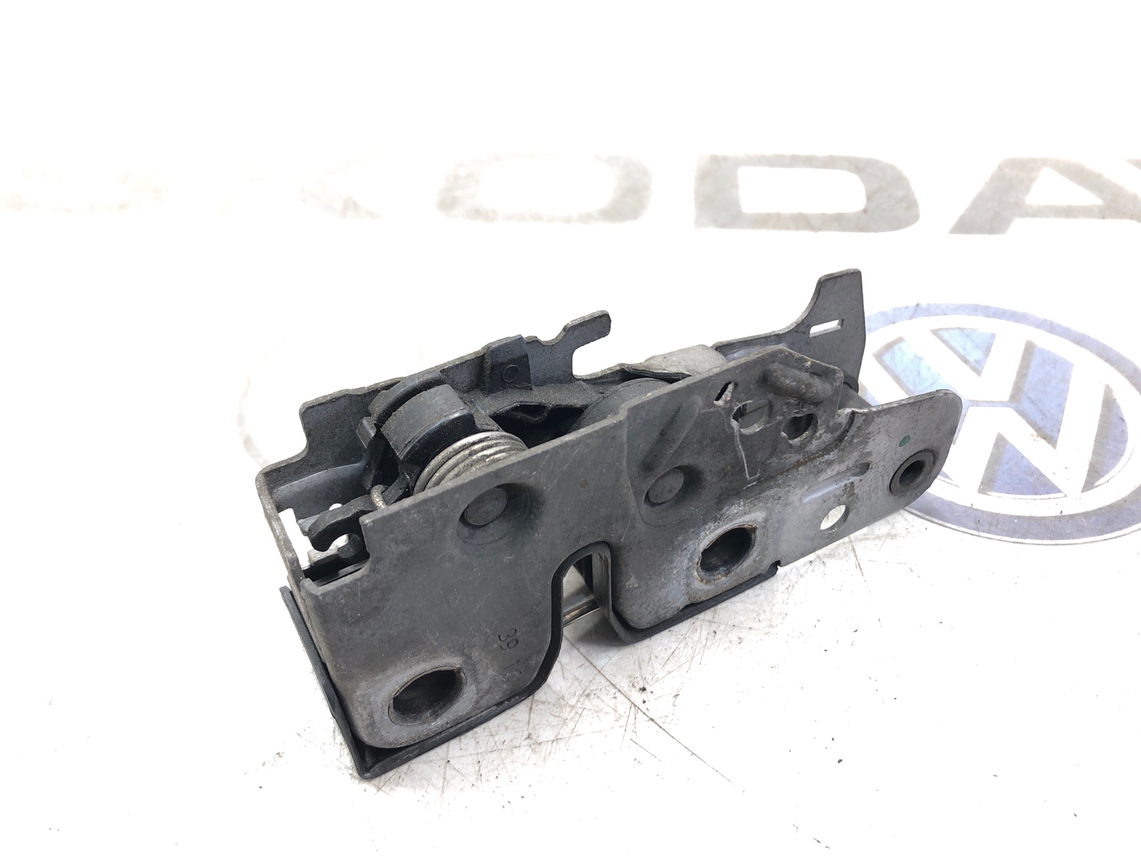 замок капота, 3000 рублей, Москва