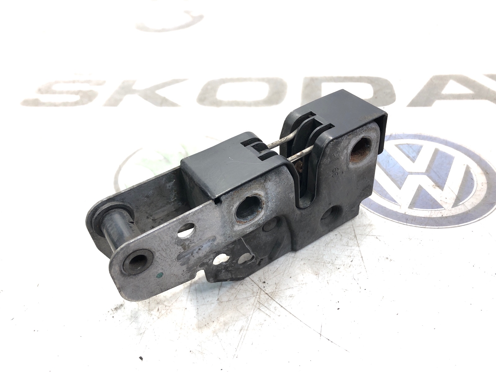 замок капота, 3000 рублей, Москва