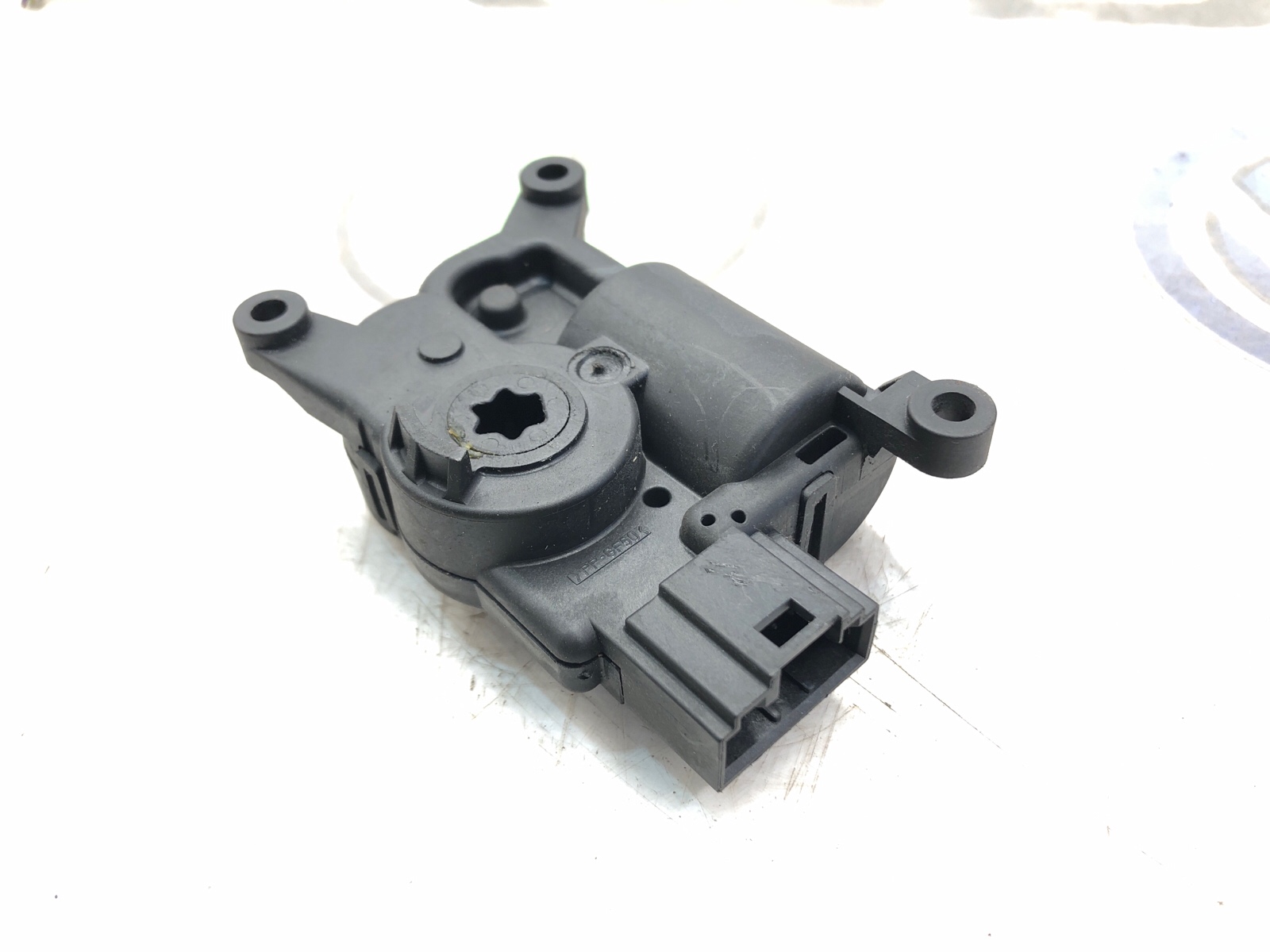 Сервопривод заслонки печки, 2000 рублей, Москва