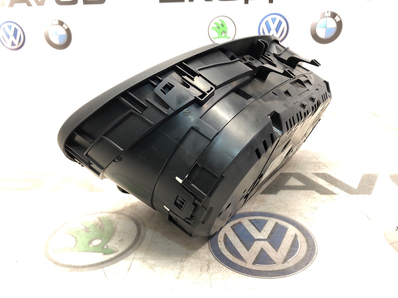 панель приборов, 3000 рублей, Москва