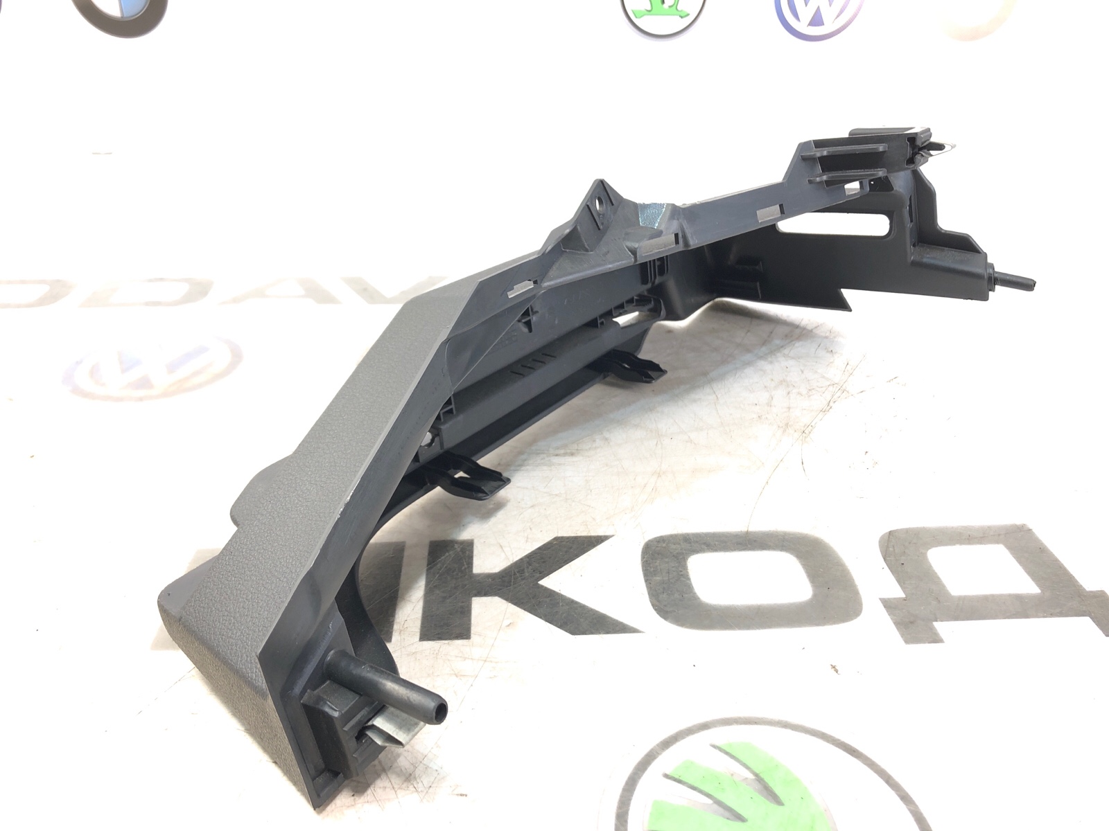 Направляющая полки багажника, 500 рублей, Москва