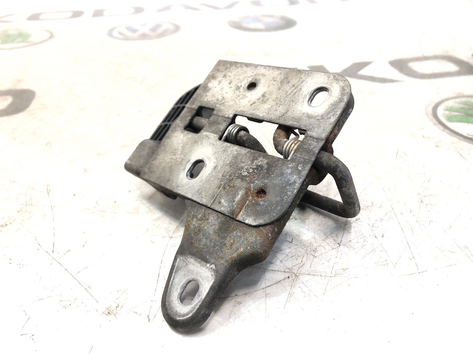 крюк капота, 2500 рублей, Москва