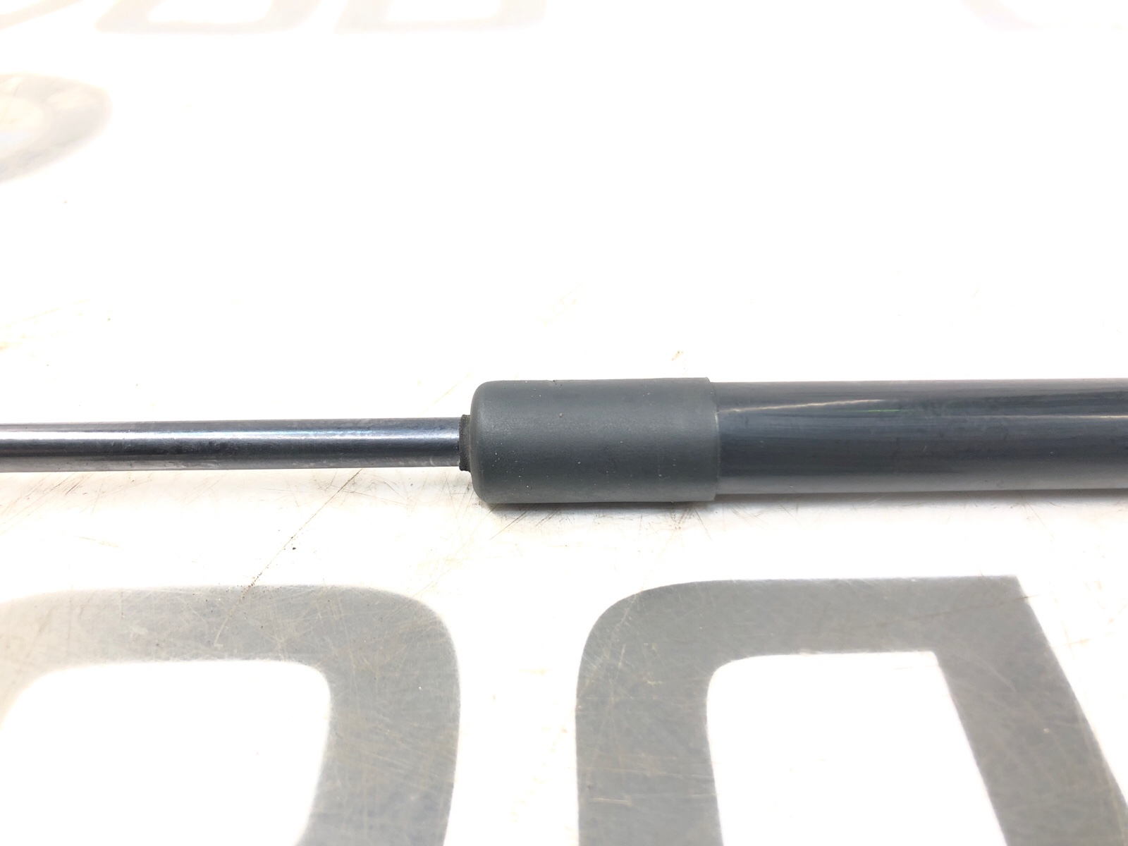 Амортизатор крышки багажника, 500 рублей, Москва