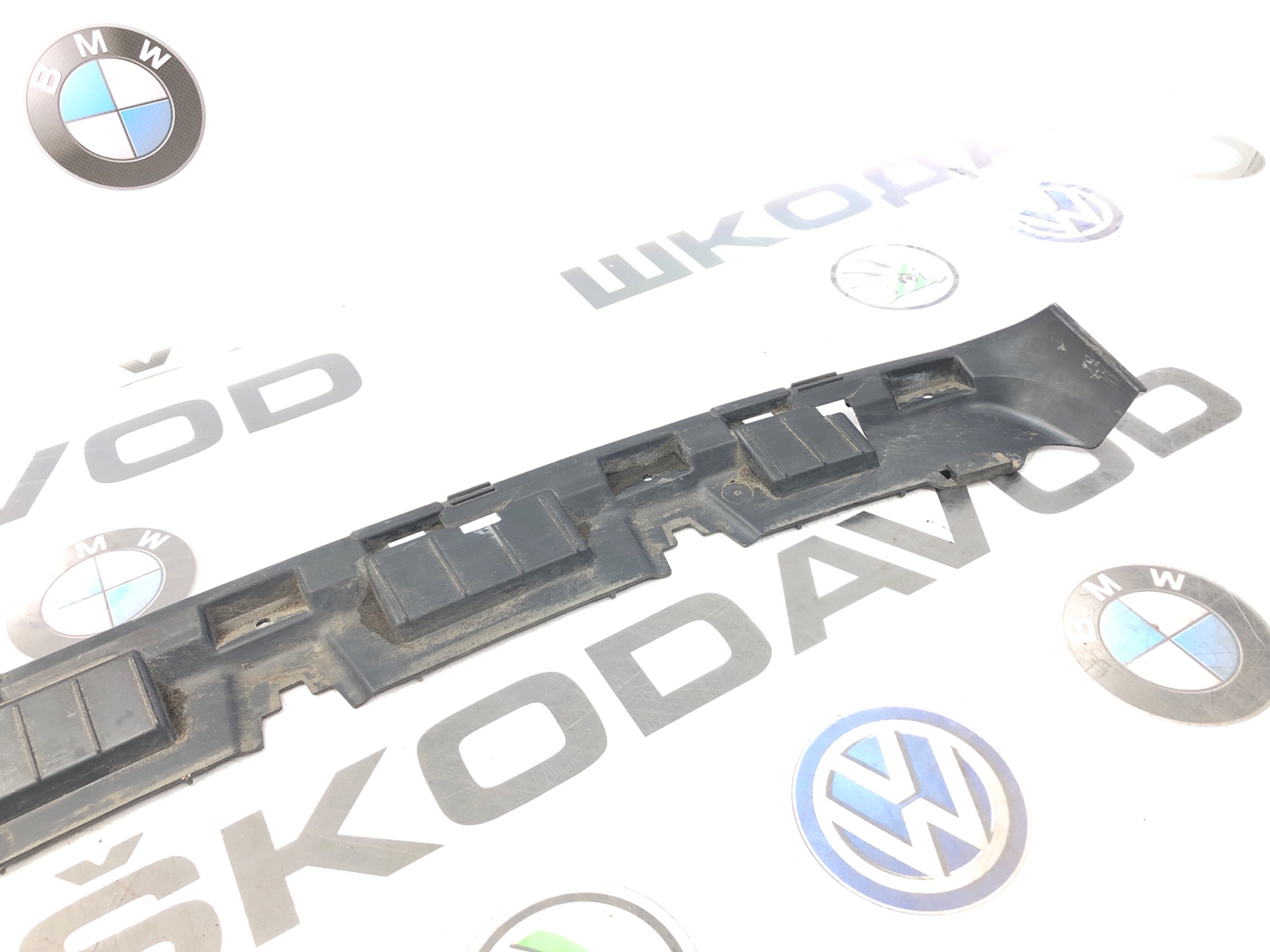 Направляющая бампера, 1000 рублей, Москва