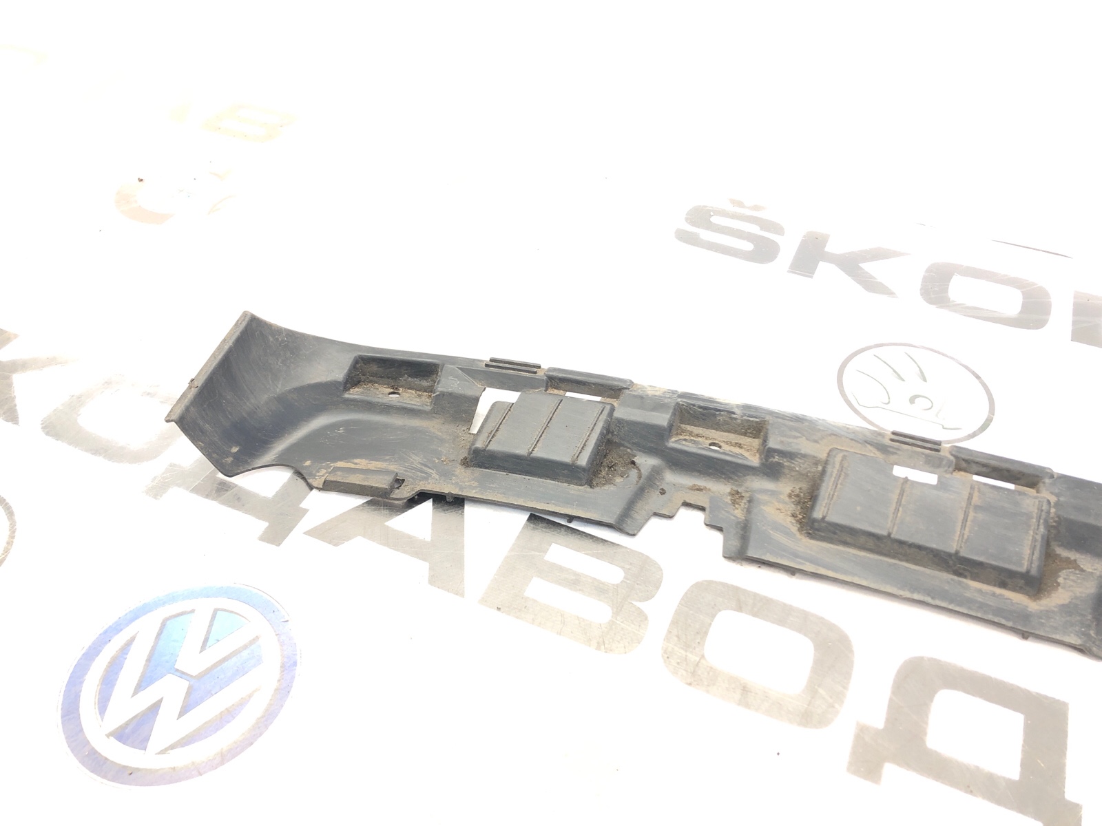 Направляющая бампера, 1000 рублей, Москва