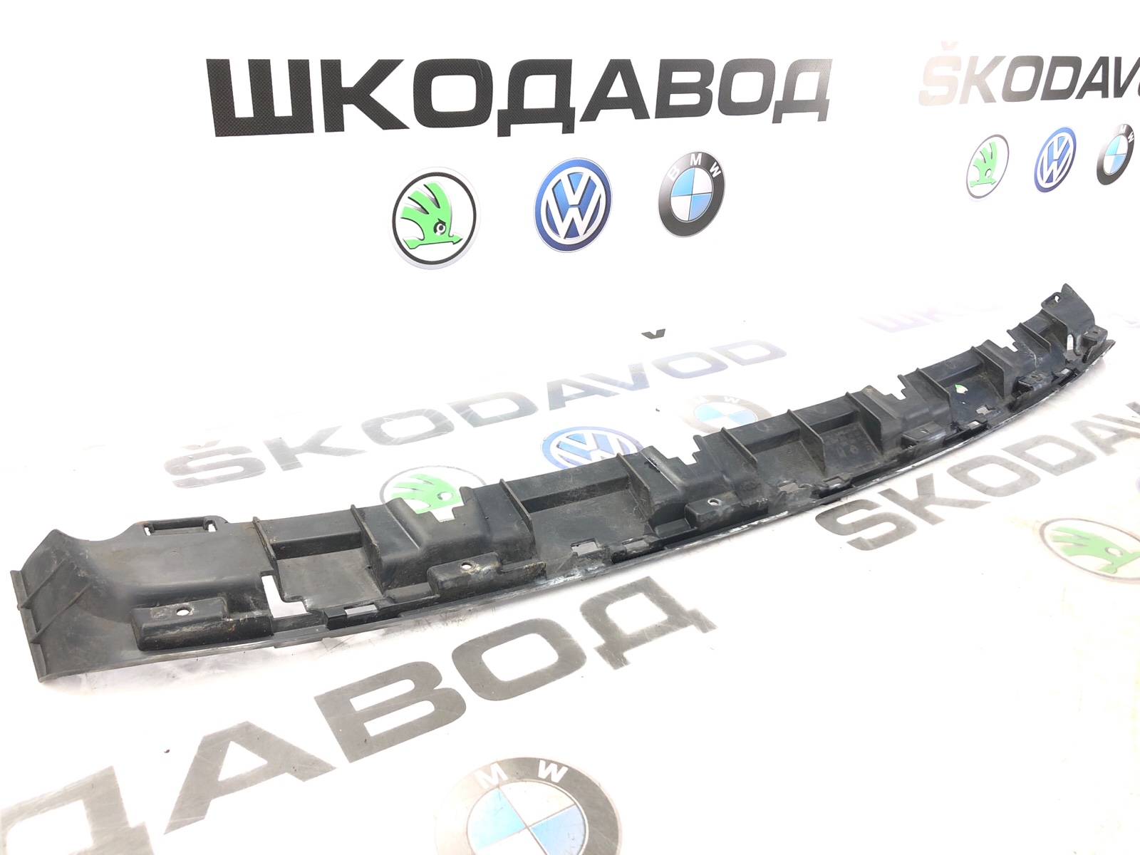 Направляющая бампера, 1000 рублей, Москва