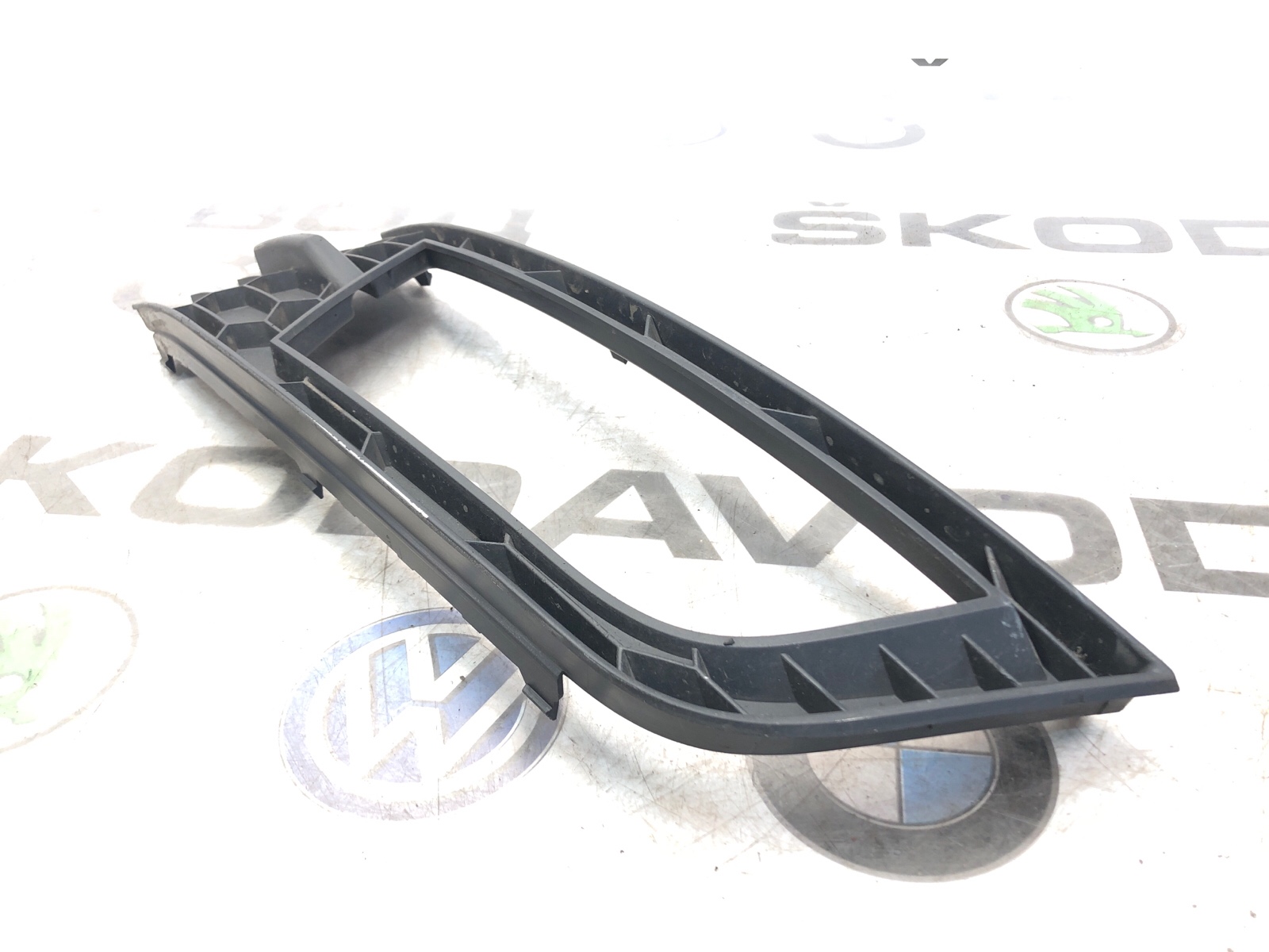 Накладка противотуманной фары ПТФ, 1000 рублей, Москва