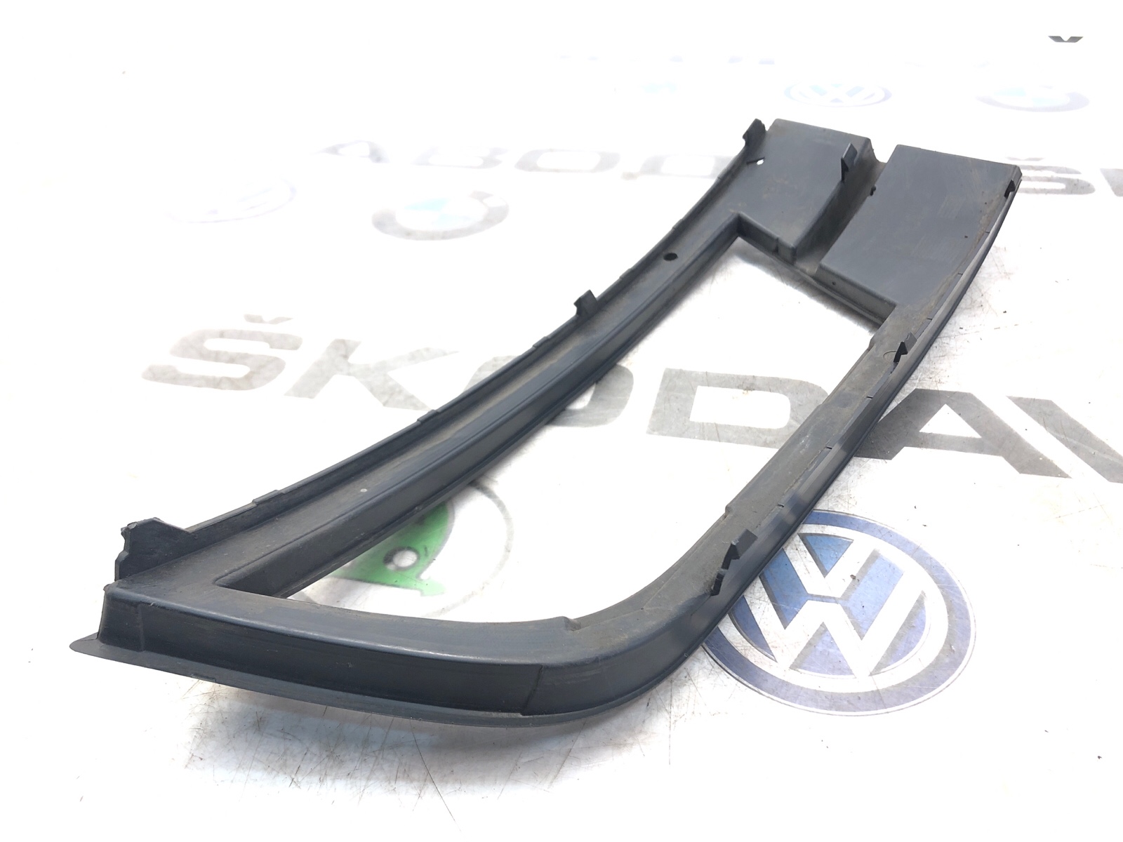 Накладка противотуманной фары ПТФ, 1000 рублей, Москва