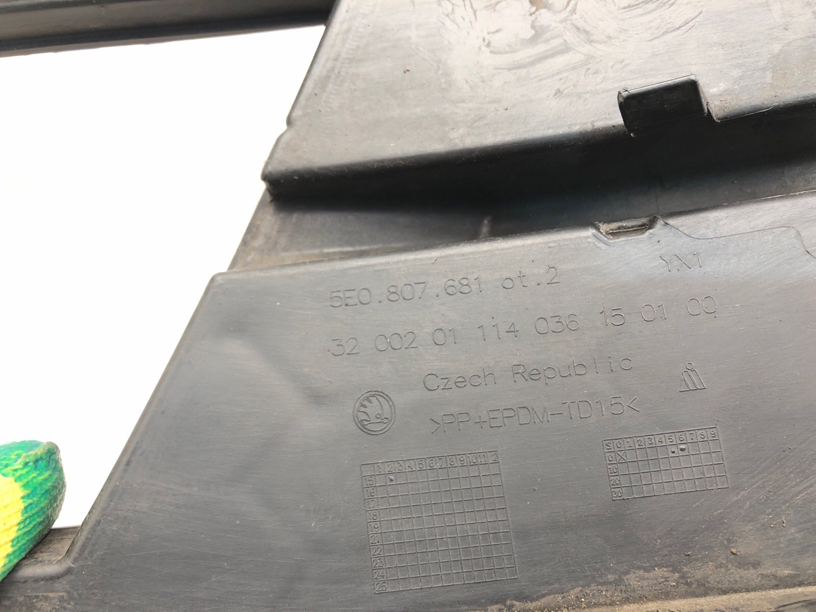 Накладка противотуманной фары ПТФ, 1000 рублей, Москва