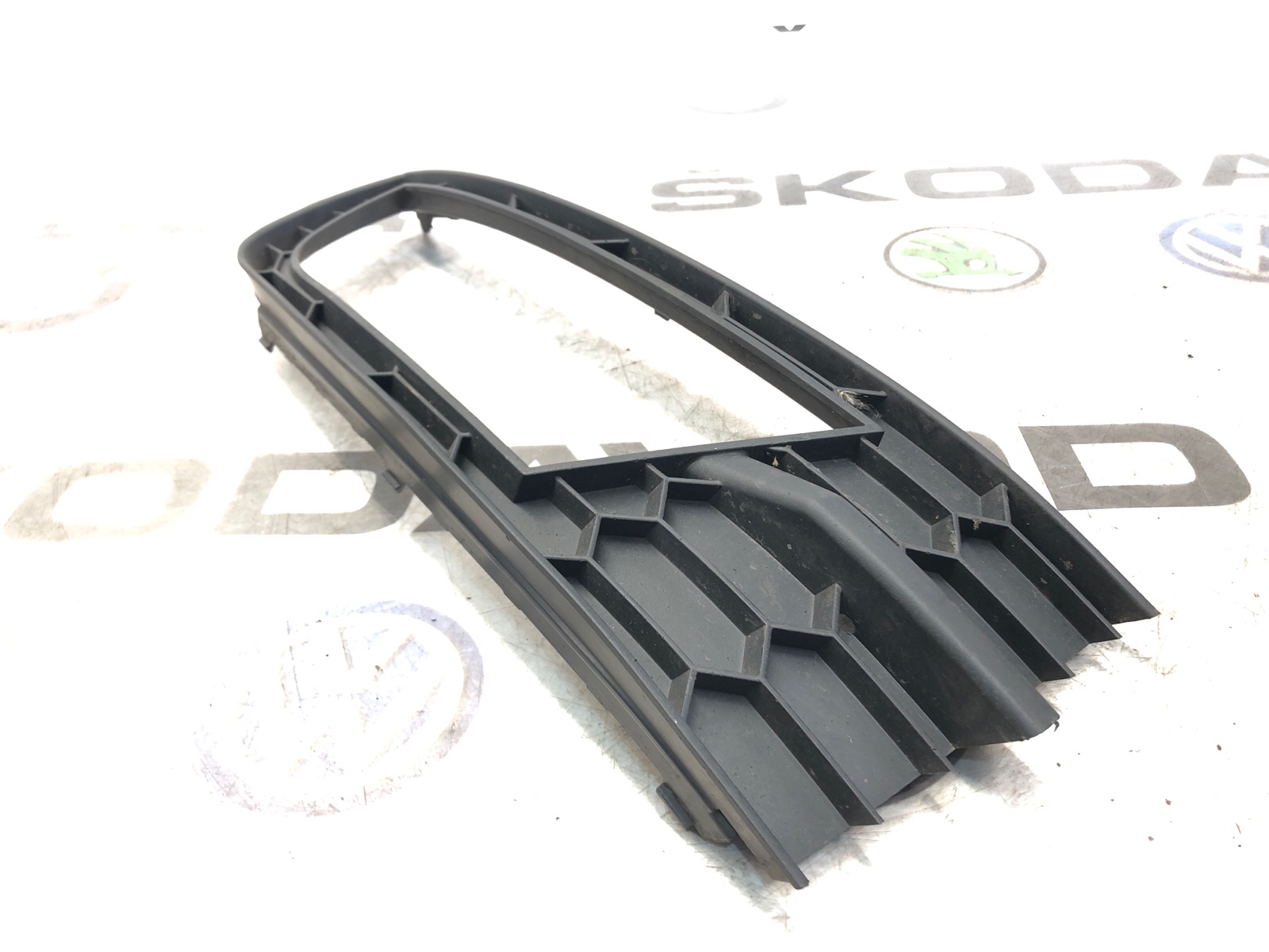 Накладка противотуманной фары ПТФ, 1000 рублей, Москва