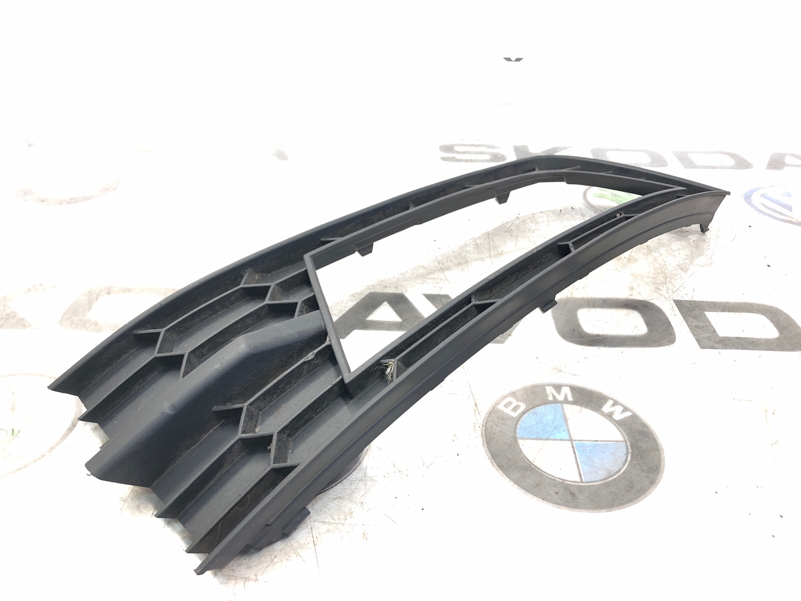 Накладка противотуманной фары ПТФ, 1000 рублей, Москва