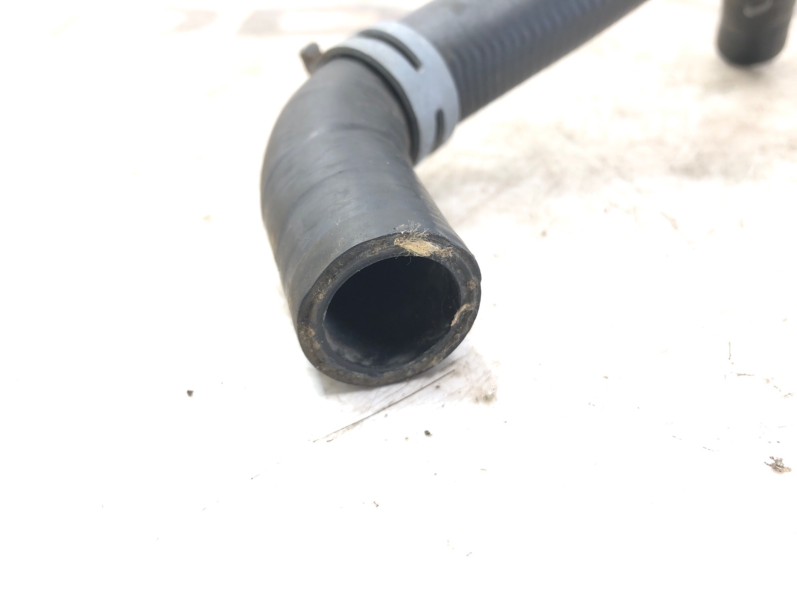 Патрубок расширительного бачка нижний, 500 рублей, Москва