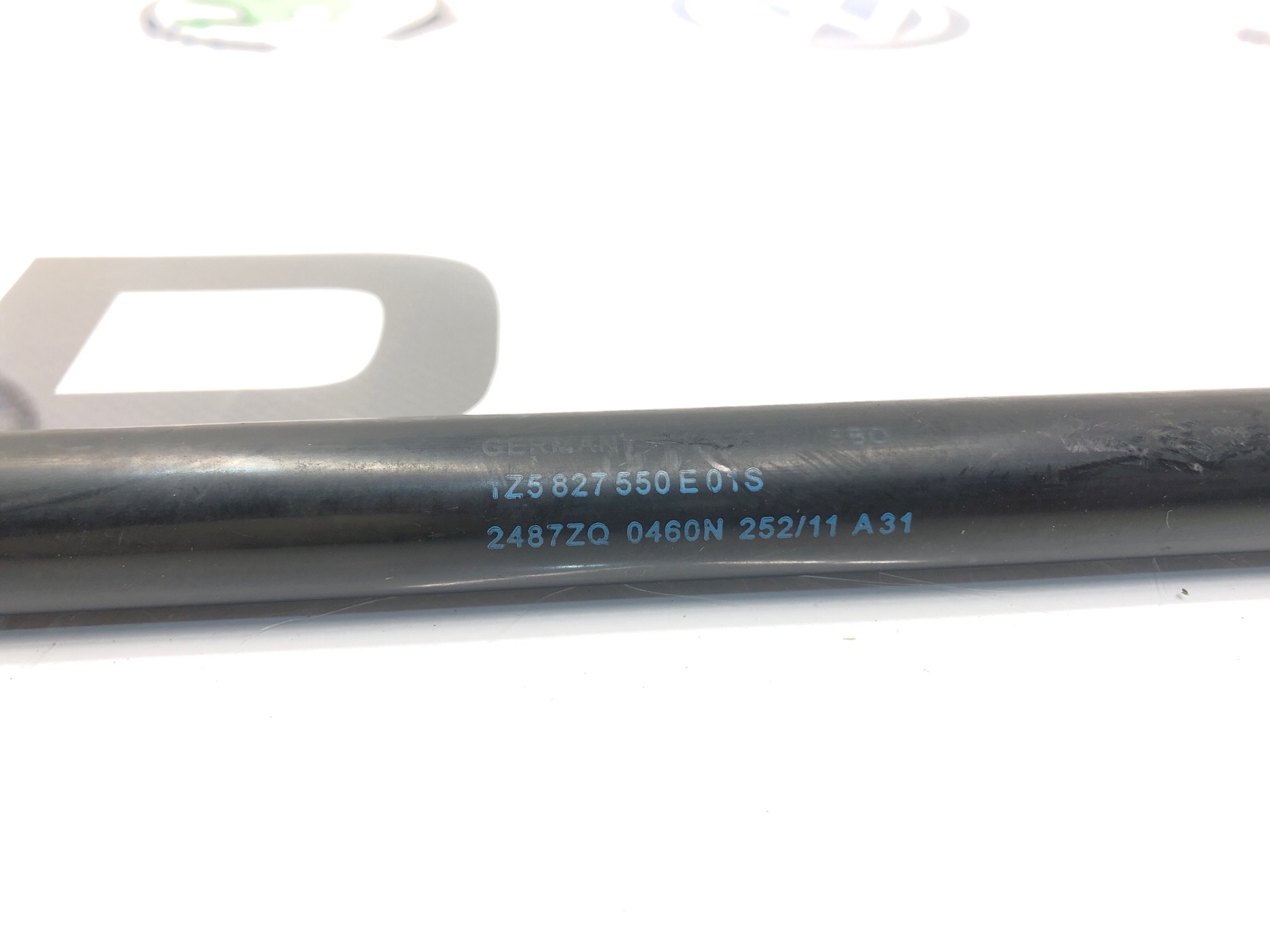 Амортизатор крышки багажника, 500 рублей, Москва