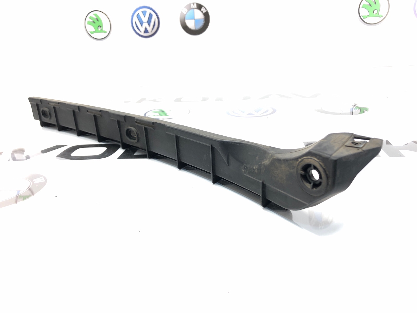 Направляющая бампера, 300 рублей, Москва