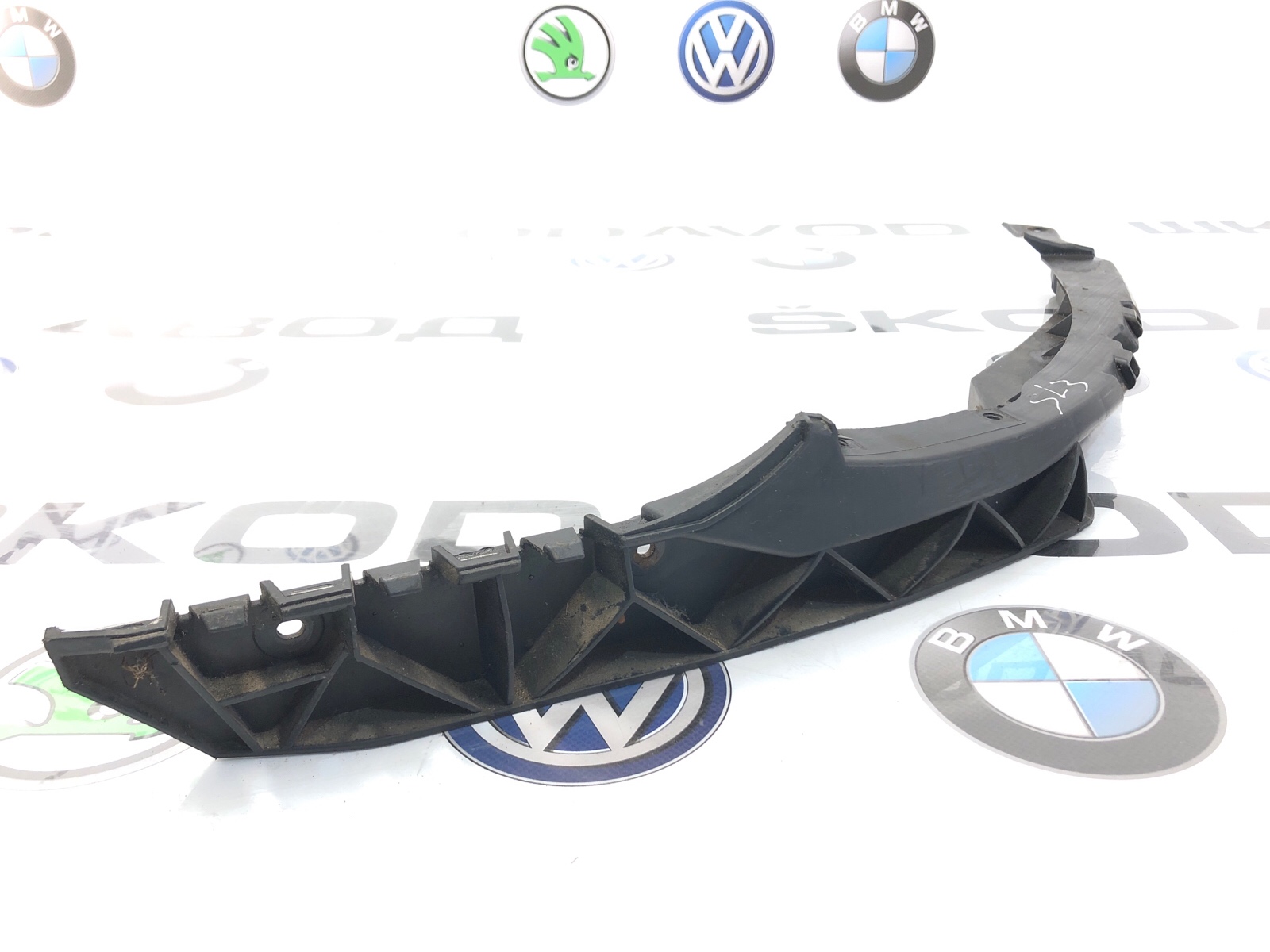 Направляющая бампера, 1600 рублей, Москва