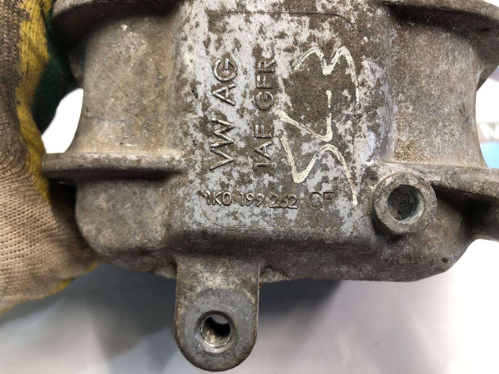 Опора двигателя, 1000 рублей, Москва