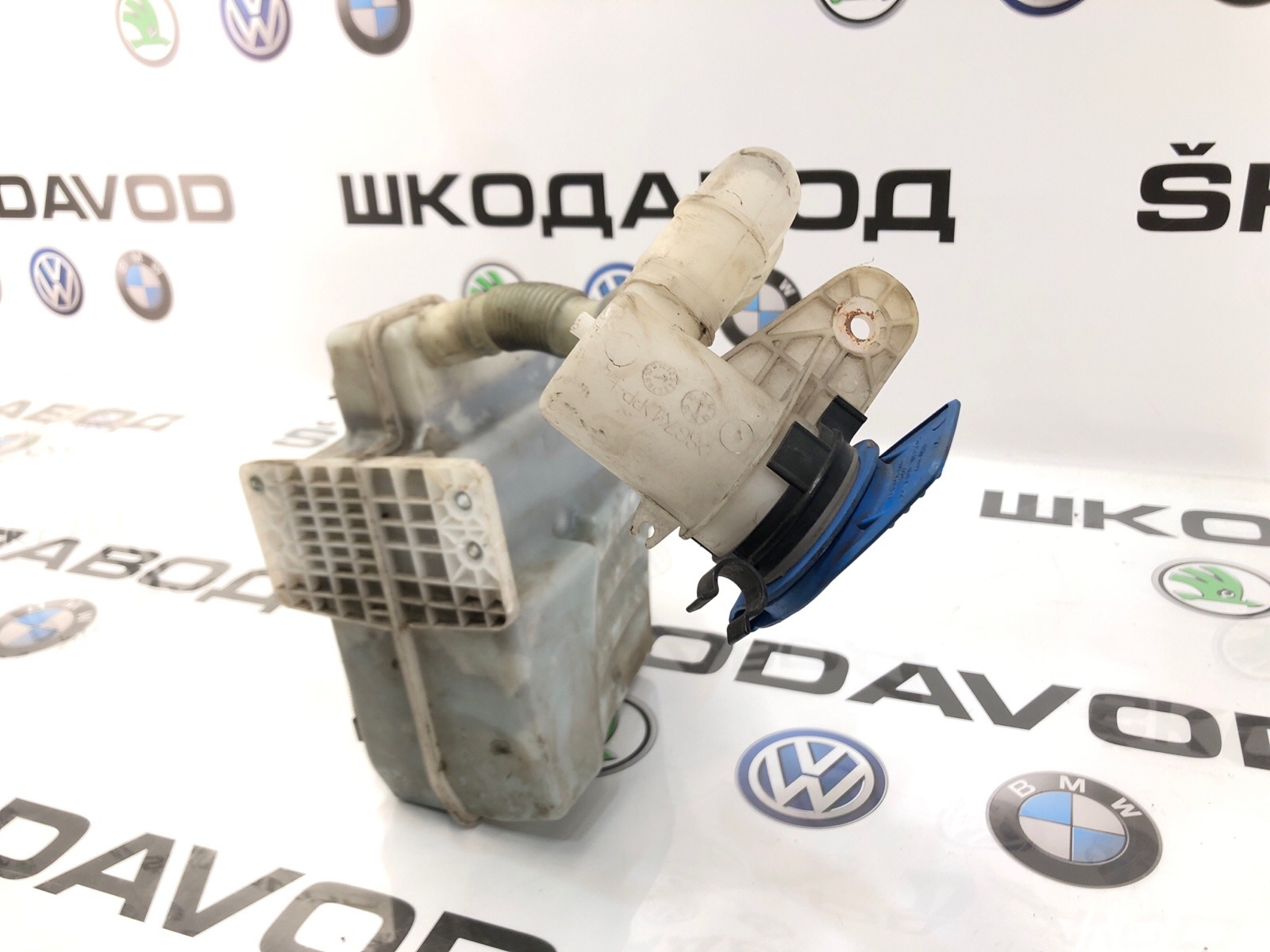 бачок омывателя, 2000 рублей, Москва