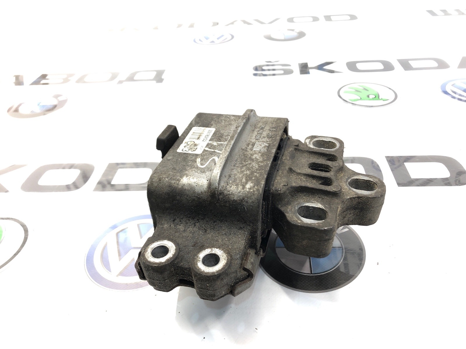 Опора МКПП, 1000 рублей, Москва