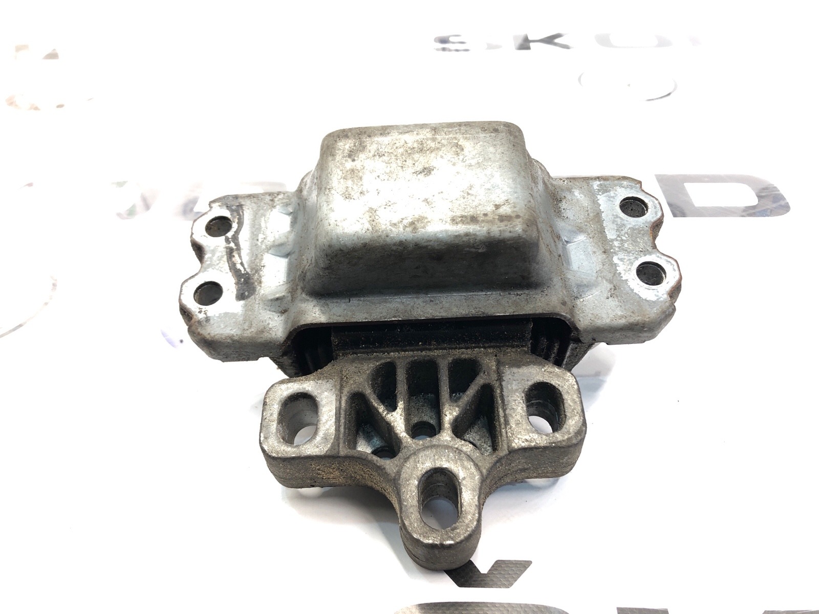 Опора МКПП, 1000 рублей, Москва