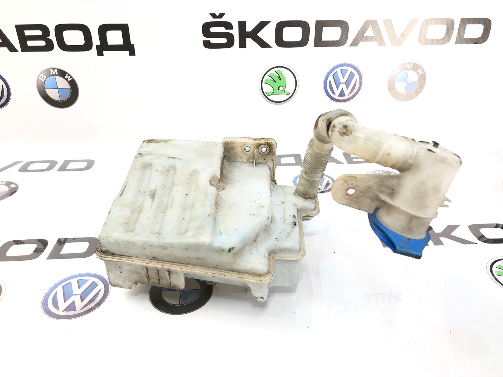 бачок омывателя, 1000 рублей, Москва