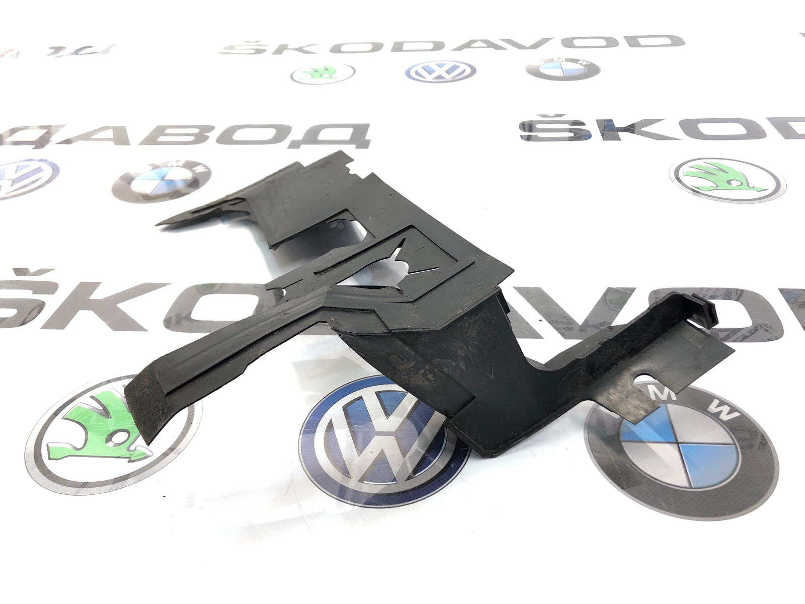 Дефлектор радиатора, 500 рублей, Москва