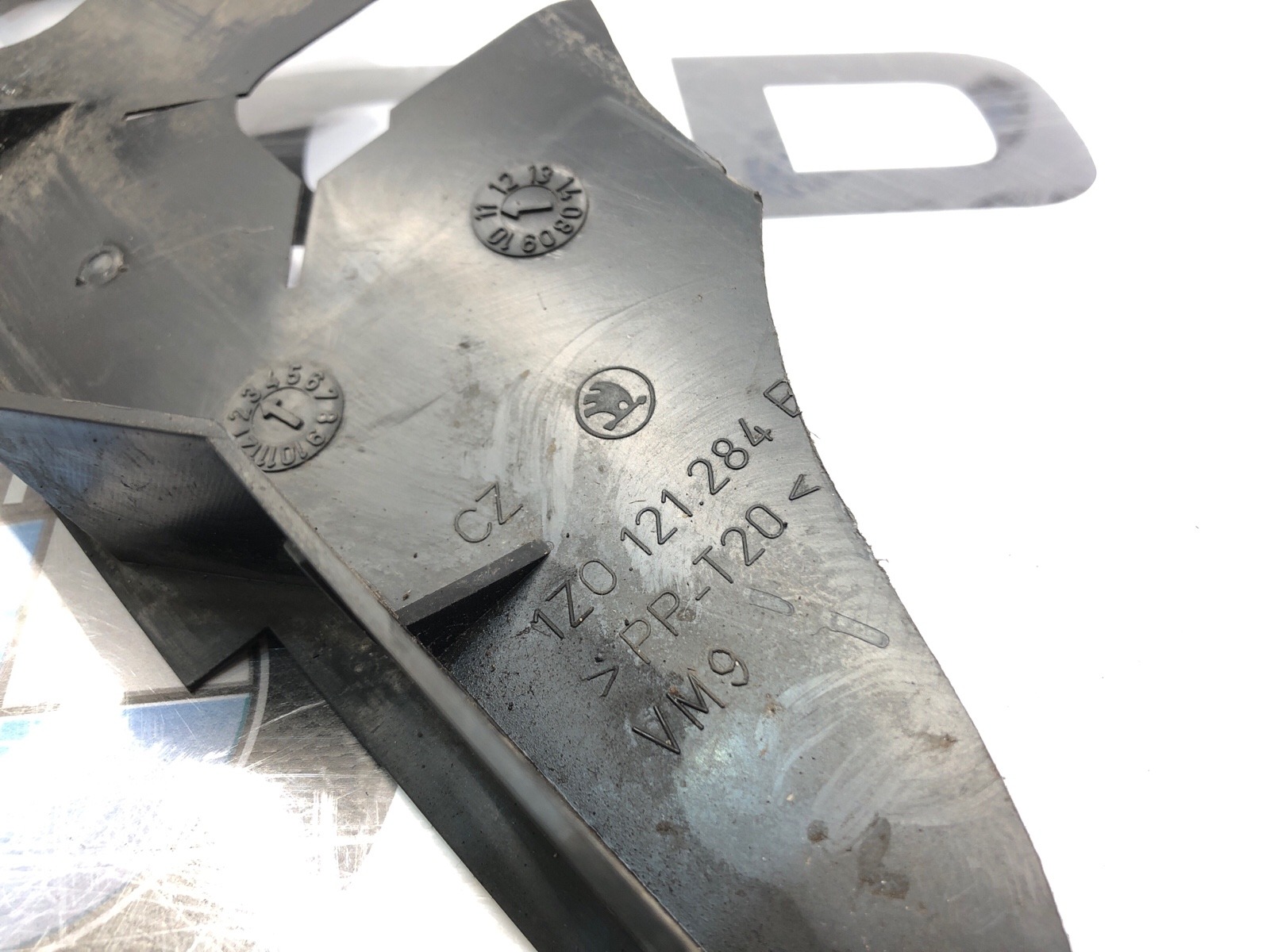 Дефлектор радиатора, 500 рублей, Москва