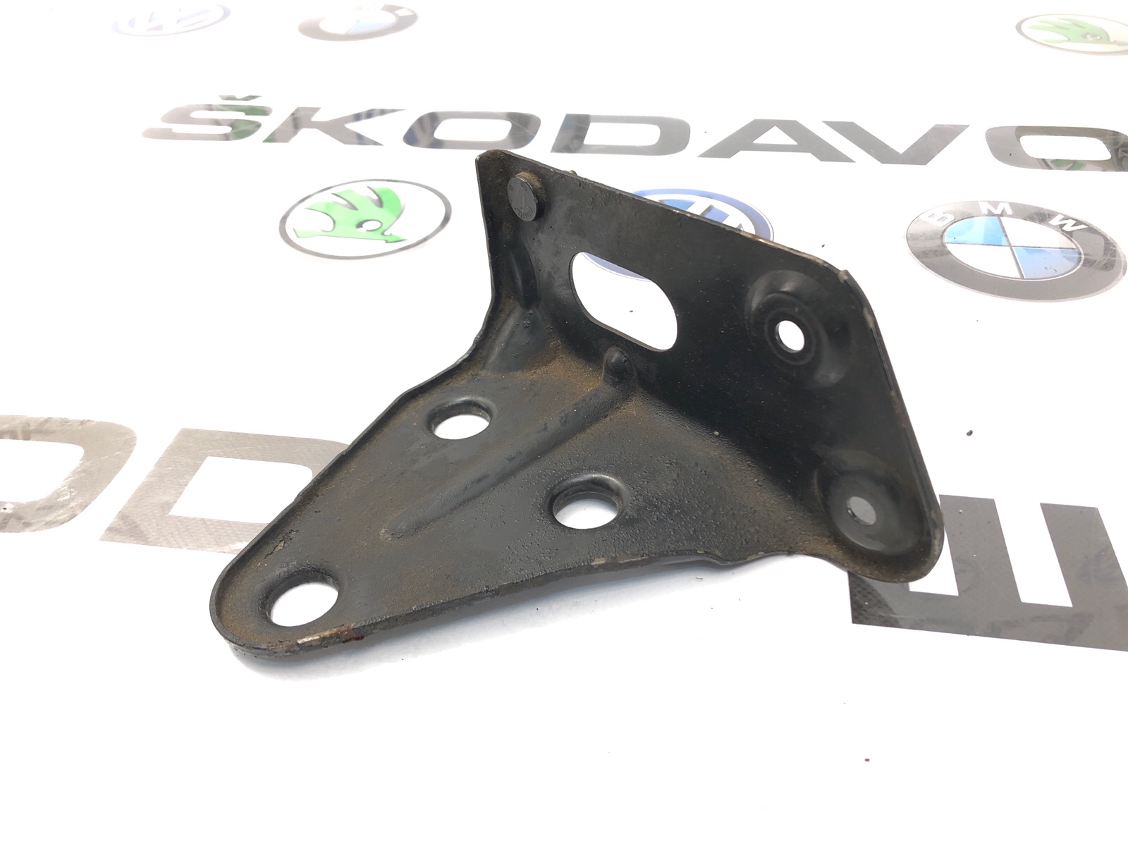 Кронштейн блока ABS, 500 рублей, Москва