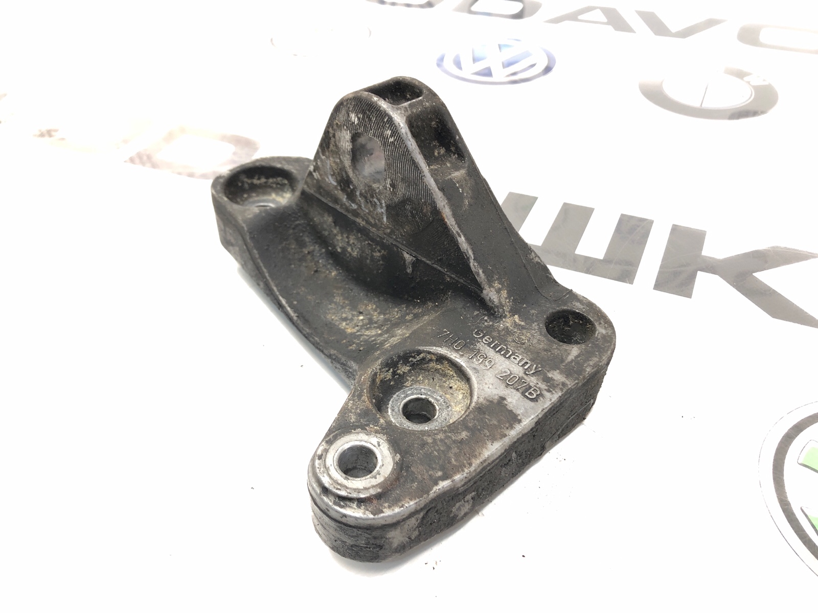 Кронштейн двигателя, 1000 рублей, Москва