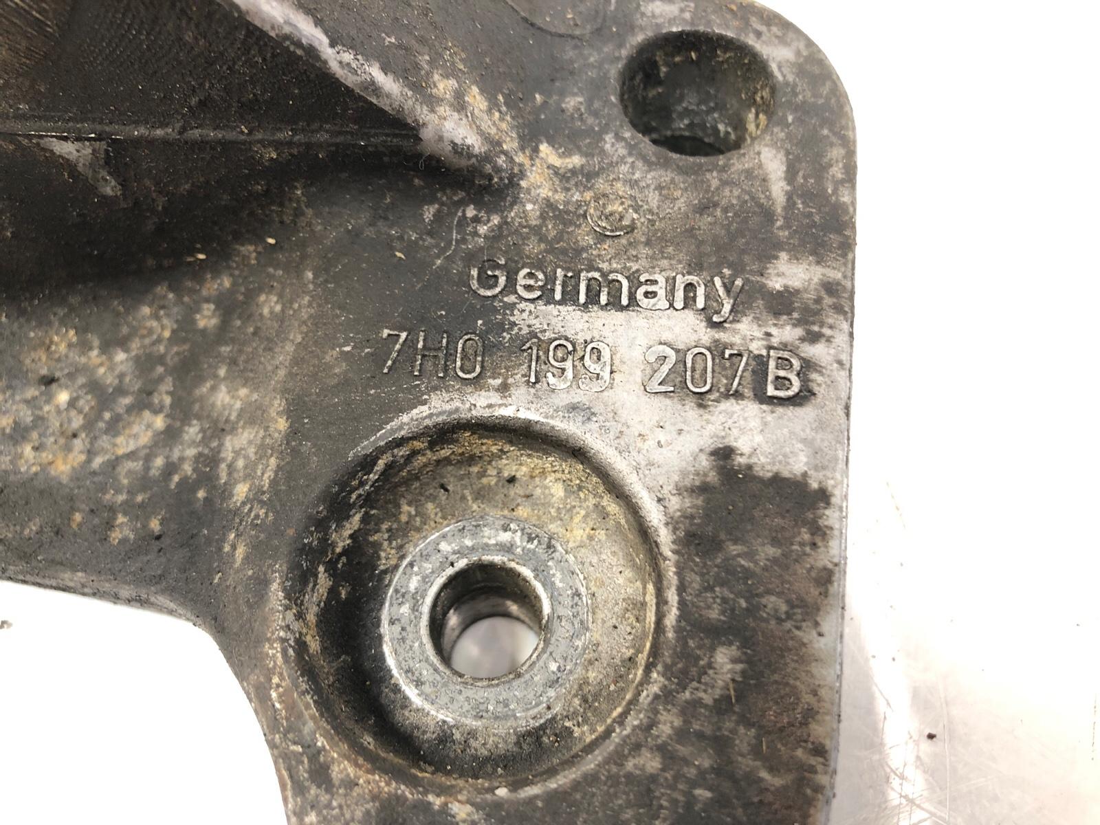 Кронштейн двигателя, 1000 рублей, Москва