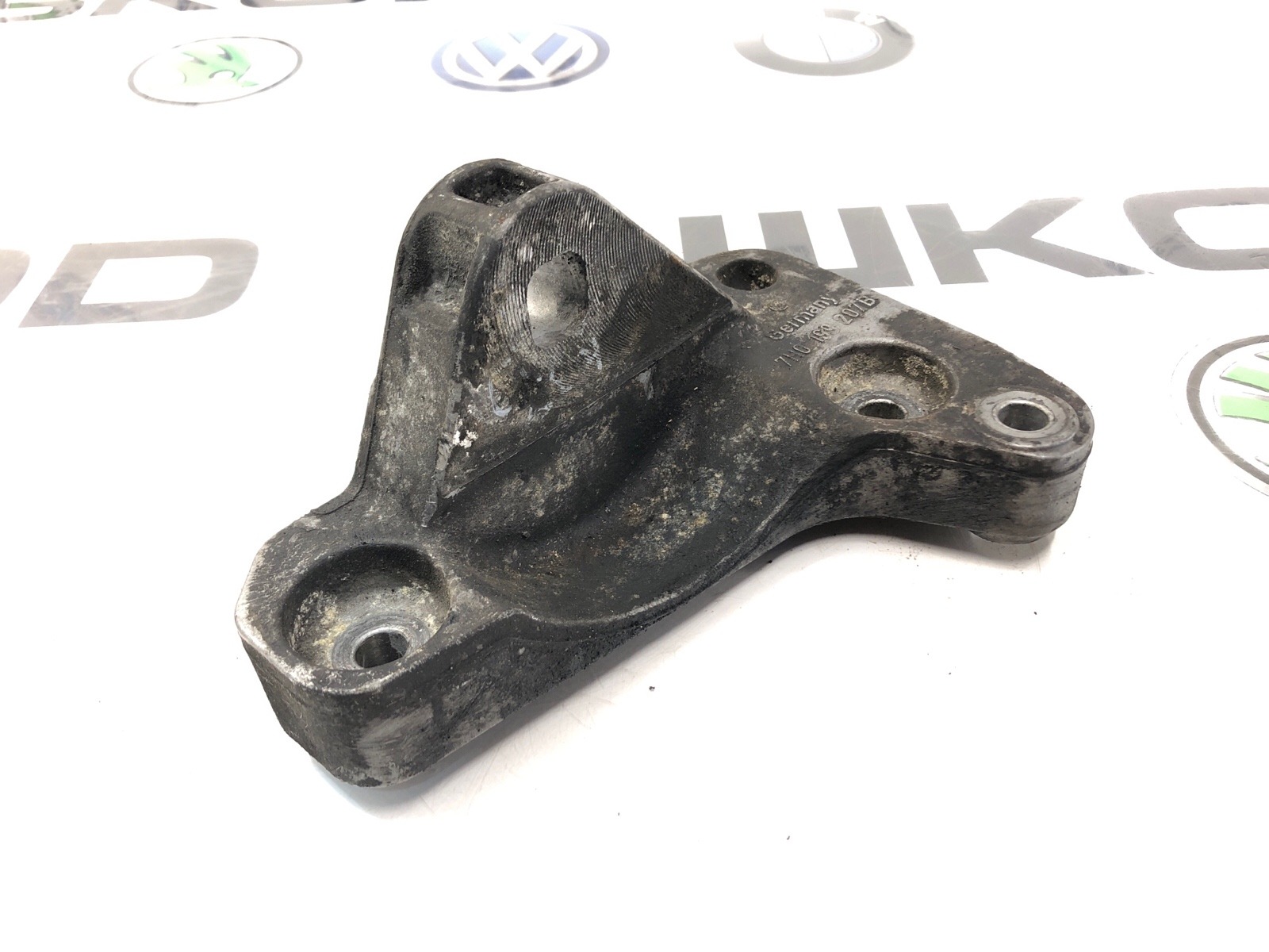 Кронштейн двигателя, 1000 рублей, Москва