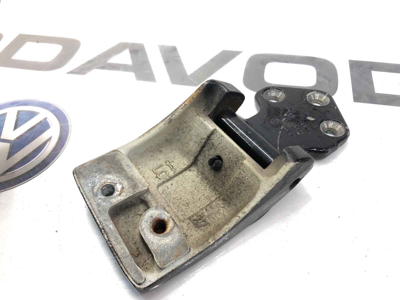 Петля крышки багажника, 2000 рублей, Москва