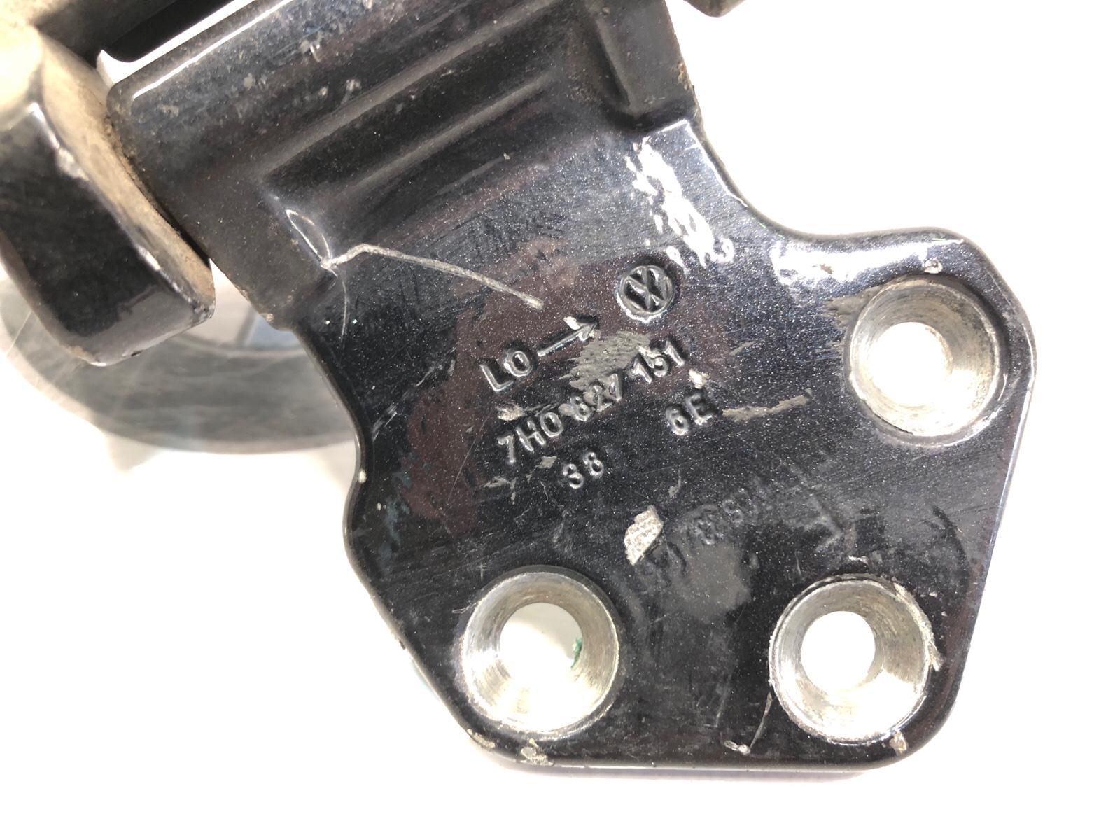 Петля крышки багажника, 2000 рублей, Москва