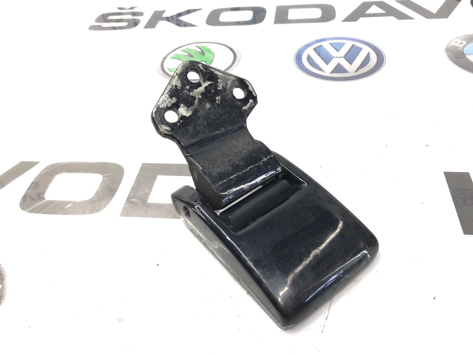 Петля крышки багажника, 2000 рублей, Москва