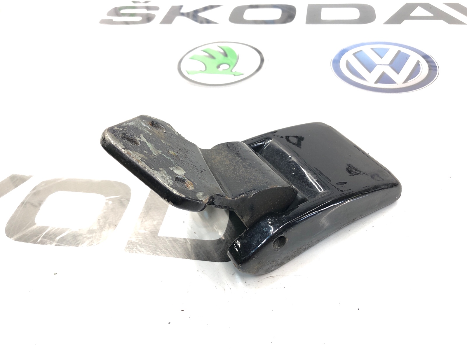 Петля крышки багажника, 2000 рублей, Москва