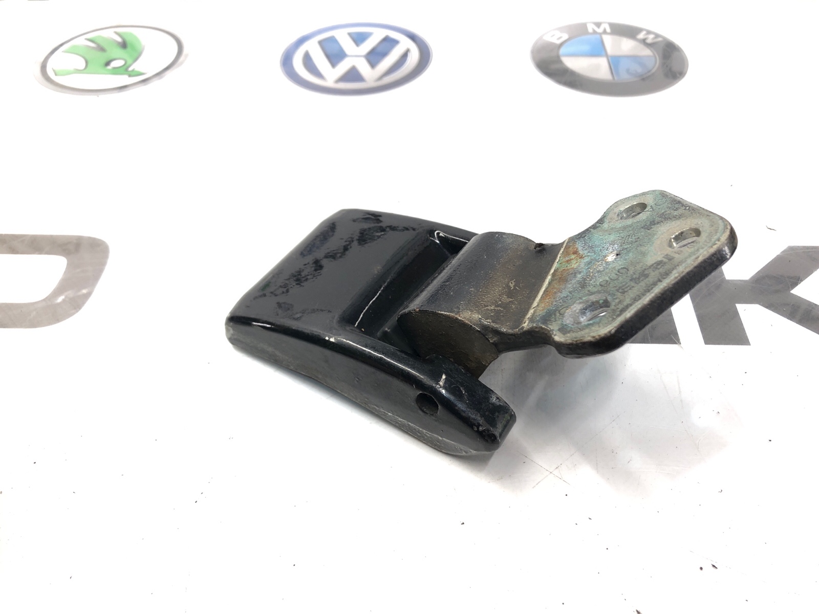 Петля крышки багажника, 2000 рублей, Москва