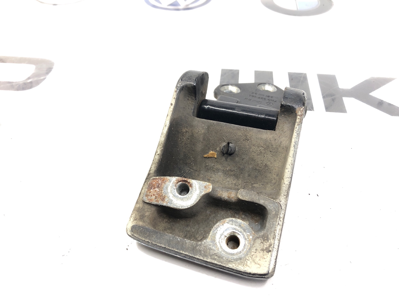 Петля крышки багажника, 2000 рублей, Москва