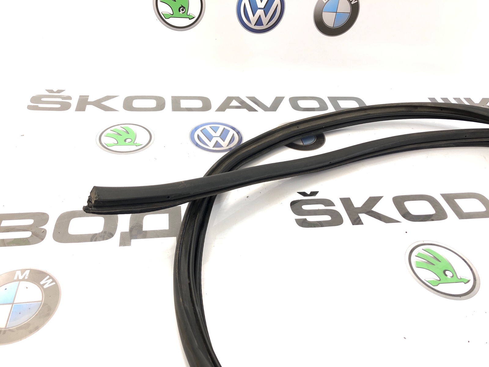 Уплотнитель проема сдвижной двери, 4000 рублей, Москва