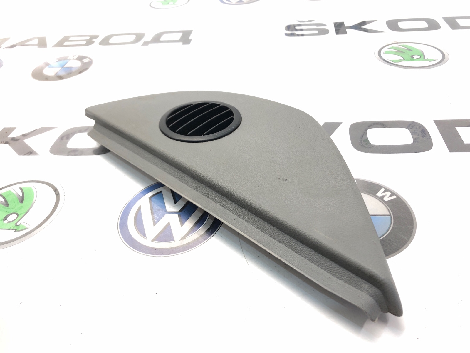 Накладка торпеды, 1000 рублей, Москва