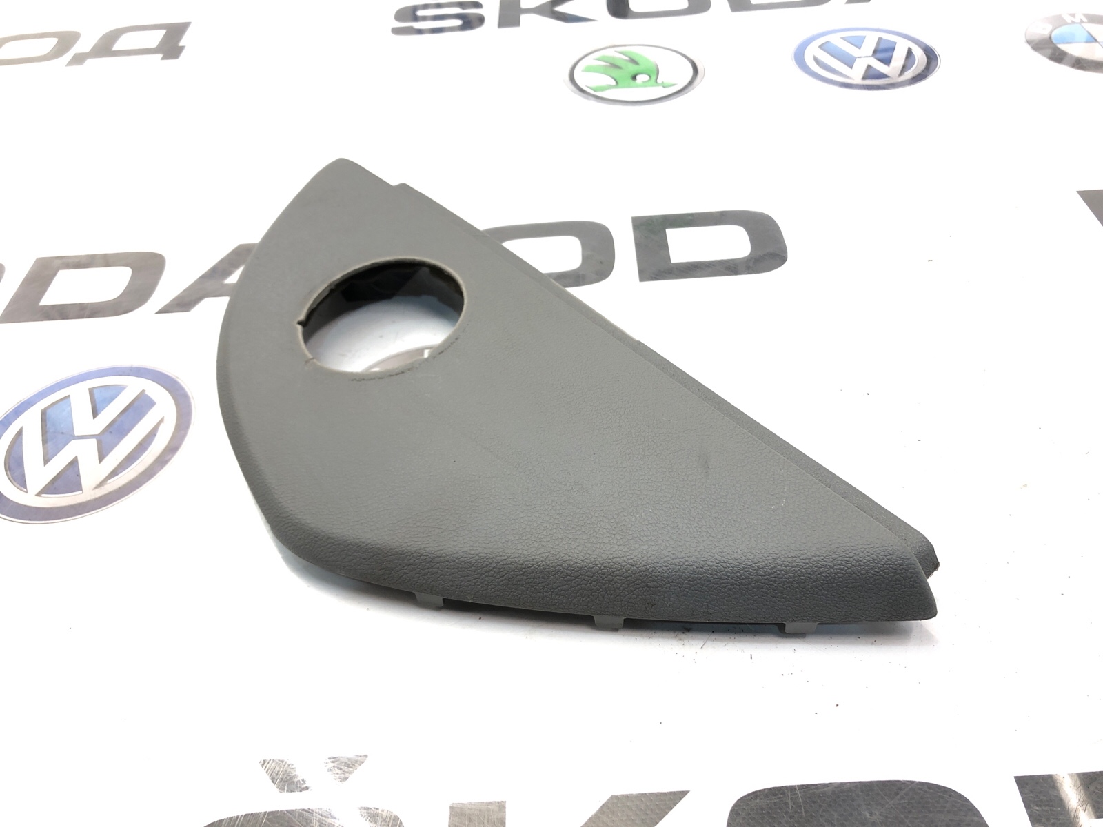 Накладка торпеды, 1000 рублей, Москва