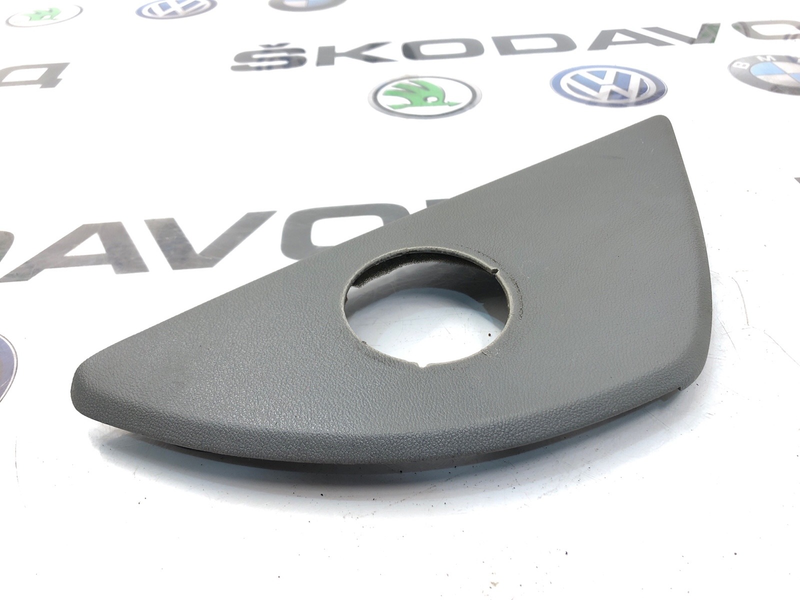 Накладка торпеды, 1000 рублей, Москва