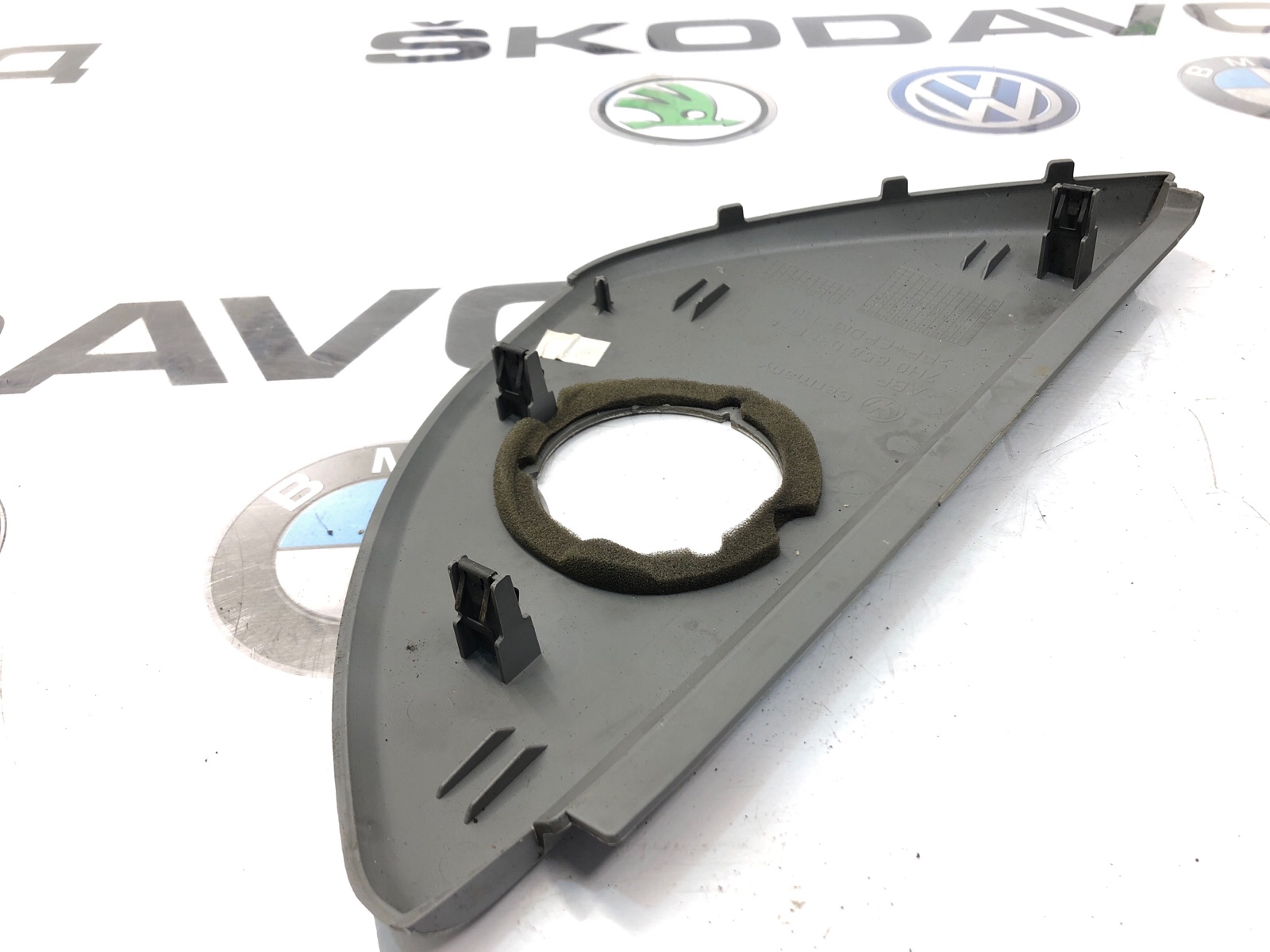 Накладка торпеды, 1000 рублей, Москва