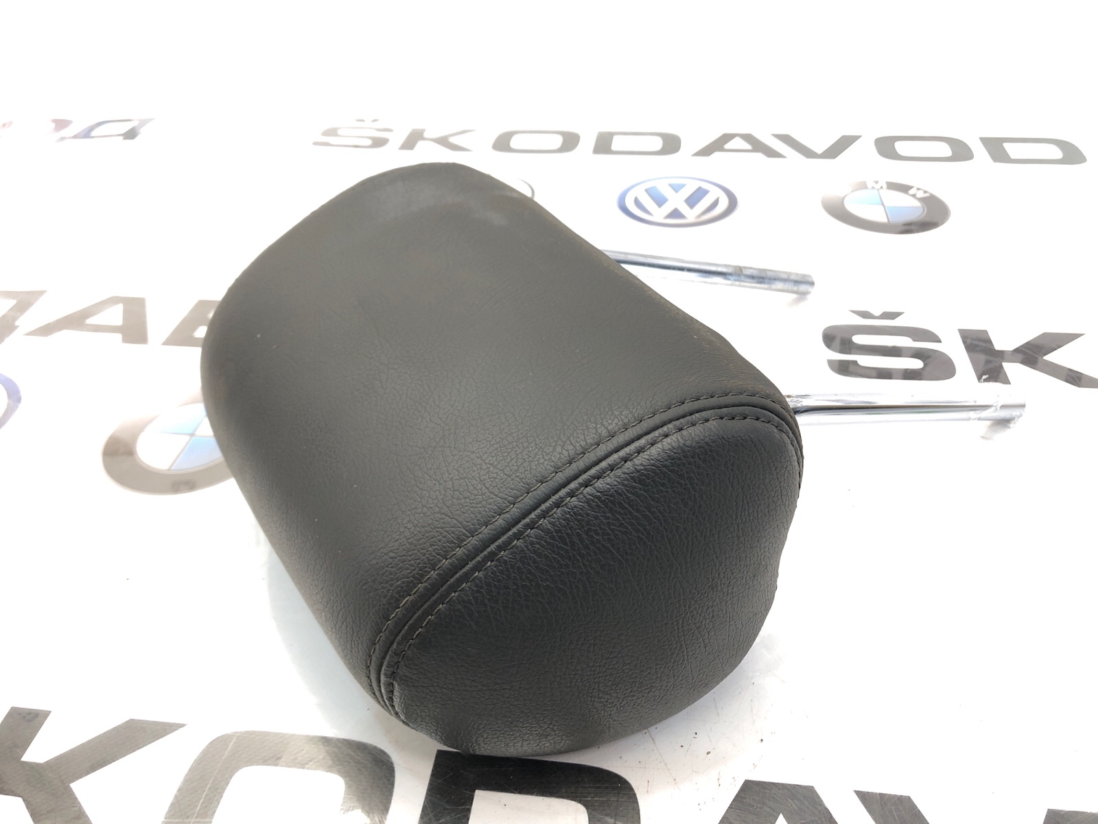 Подголовник, 1000 рублей, Москва