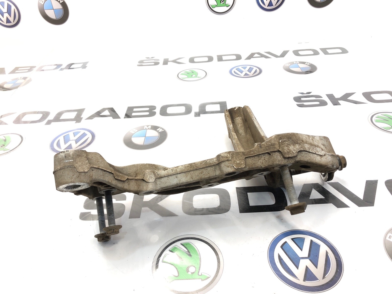 Кронштейн подрамника, 4000 рублей, Москва