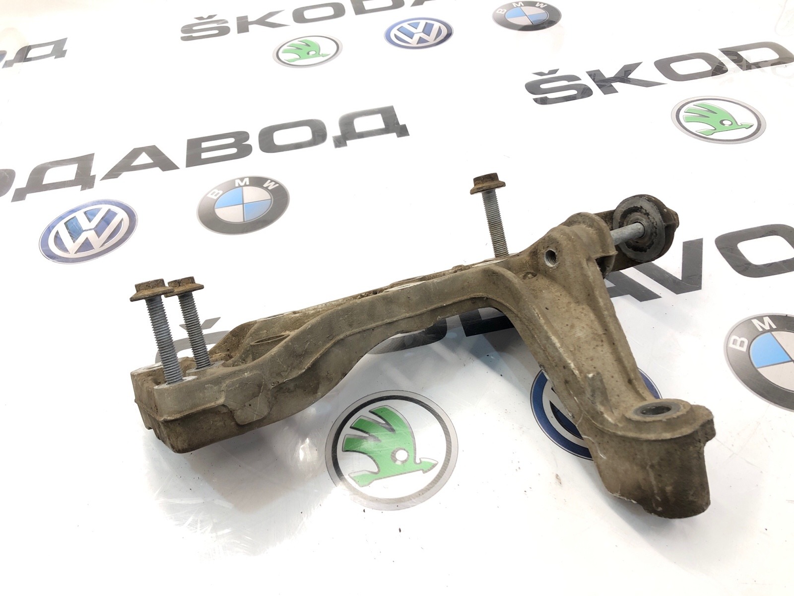 Кронштейн подрамника, 4000 рублей, Москва