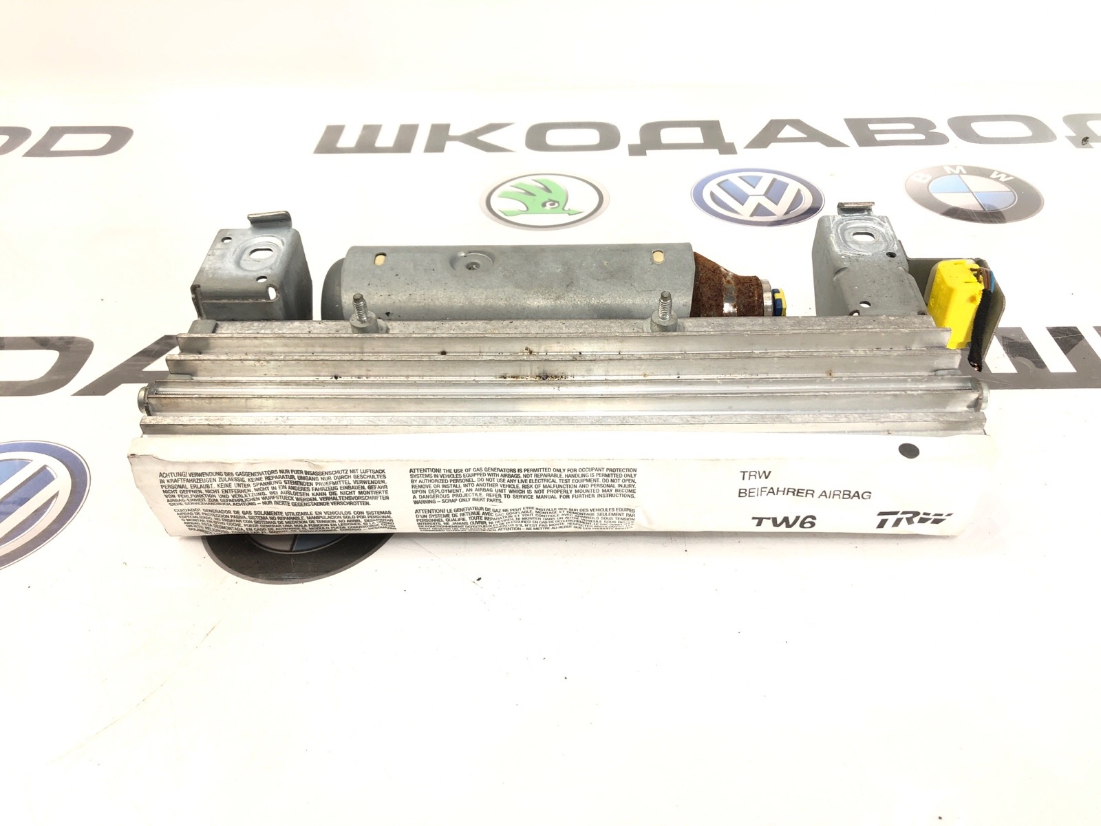 Подушка безопасности пассажира, 4000 рублей, Москва