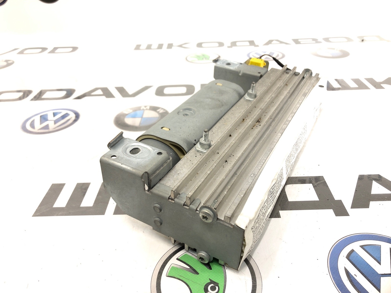 Подушка безопасности пассажира, 4000 рублей, Москва