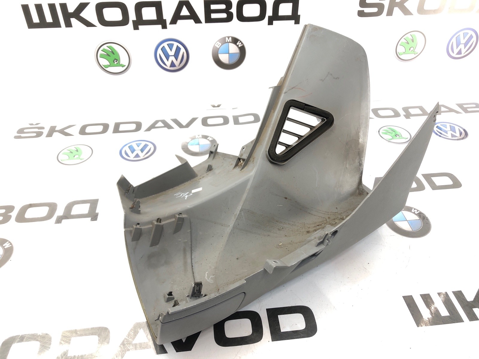 Накладка торпеды, 2000 рублей, Москва