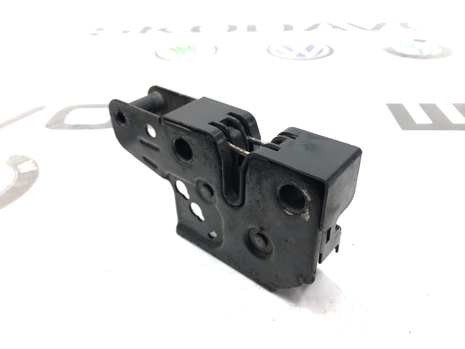 замок капота, 1500 рублей, Москва