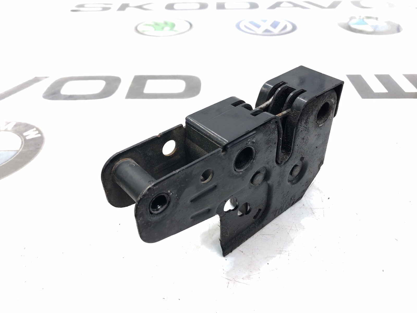 замок капота, 1500 рублей, Москва