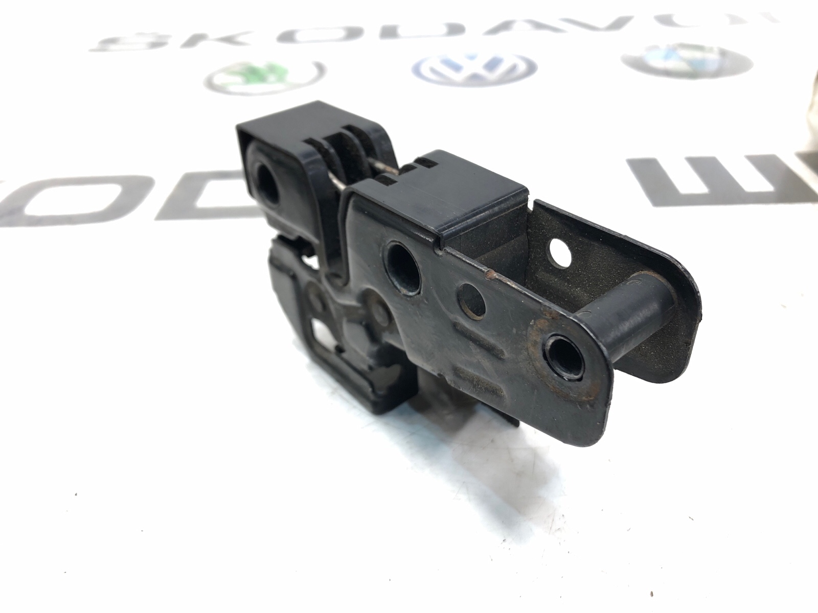 замок капота, 1500 рублей, Москва